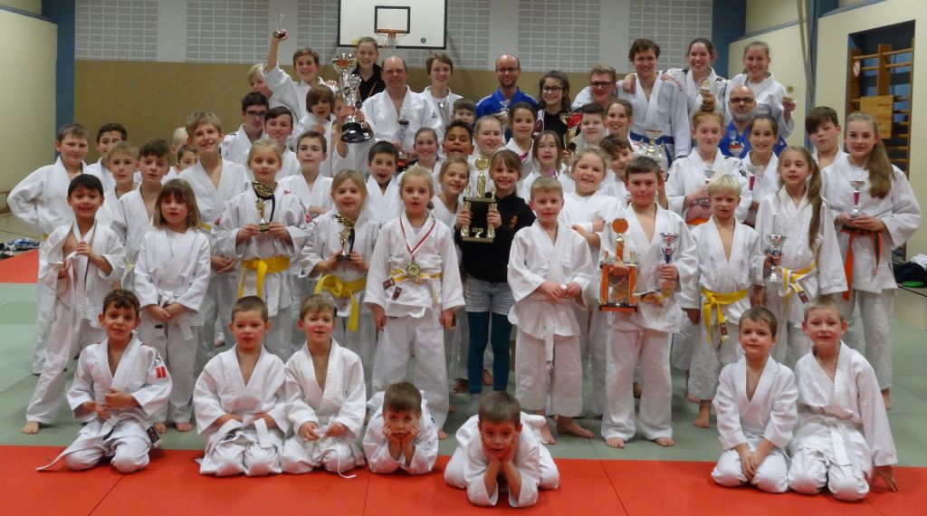 https://www.tvjahn-bad-lippspringe.de/tl_files/artikelbilder/2012/Judo/Abschlusstraining 2016/DSC07587b.jpg