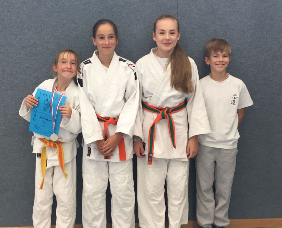 https://www.tvjahn-bad-lippspringe.de/tl_files/artikelbilder/2012/Judo/WFEM U13 2016/Foto 25.09.16, 13 05 46b.jpg